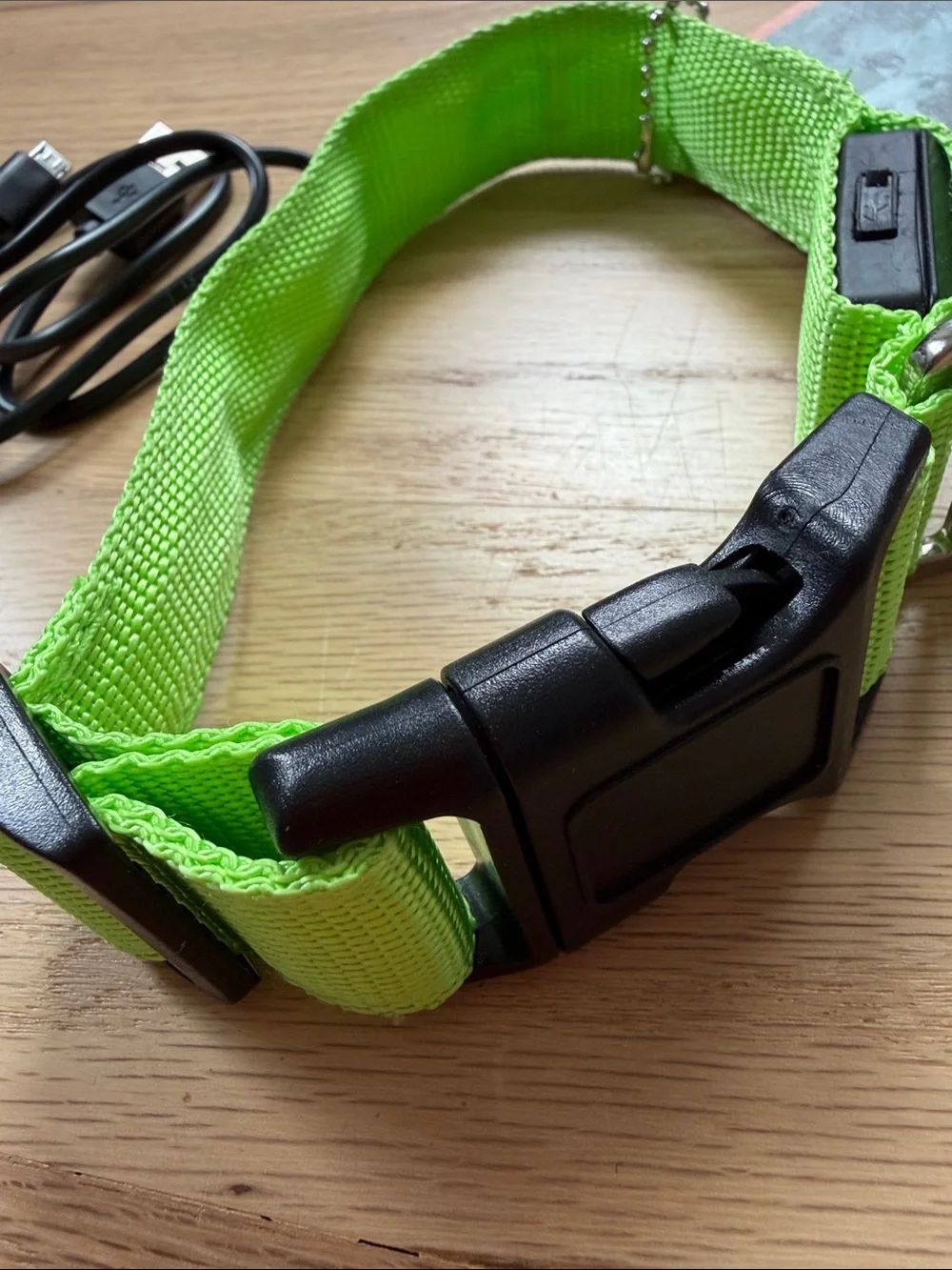 NWT! Mighty Paw Neon Green Rechargeable LED Dog Collar sz Small